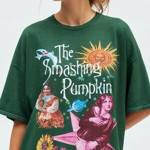 Urban Outfitters Green Graphic Tee